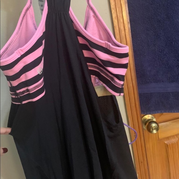 Lululemon No Limits Tank - Picture 4 of 4